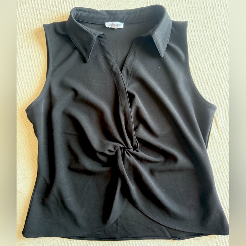 Calvin Klein Women's Twist Front Sleeveless Top